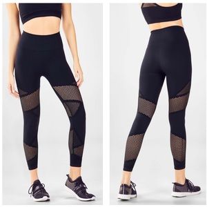 FABLETICS Mosaic High Waisted 7/8 Legging Size XS